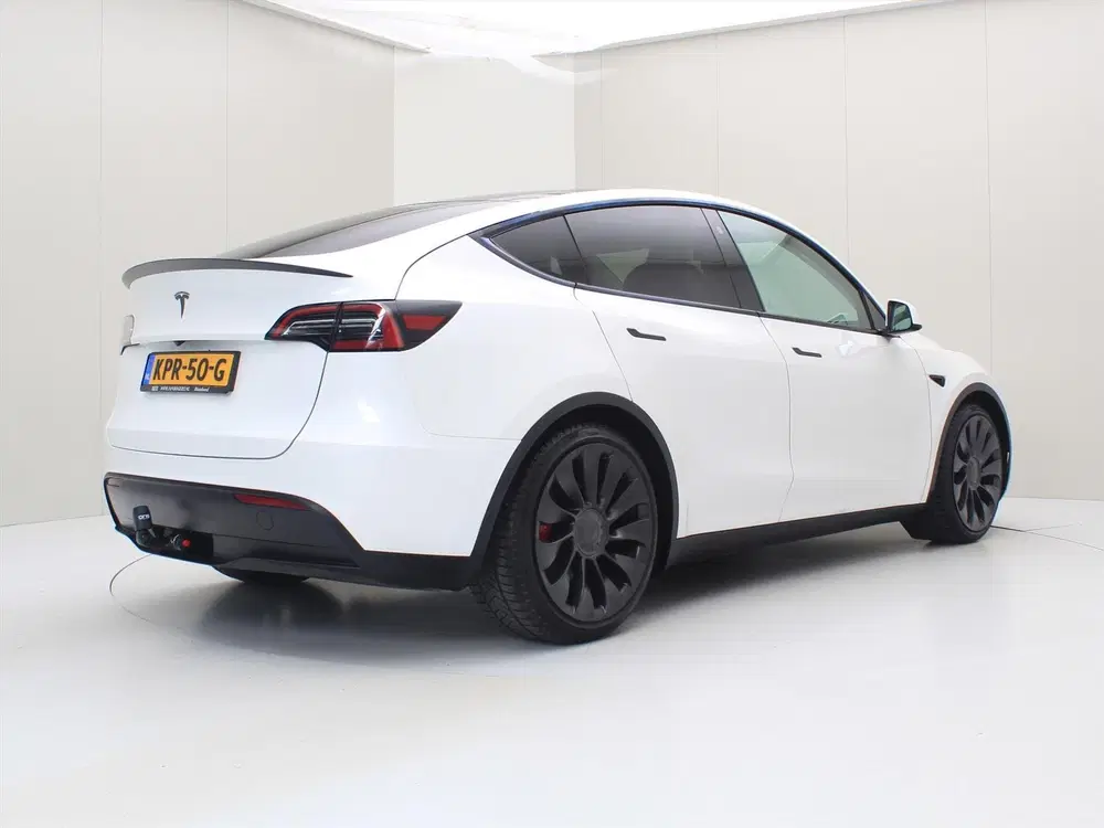 Tesla Model Y Performance 534pk AWD 90.9% SoH [ TREKHAAK uit 2023, foto 2