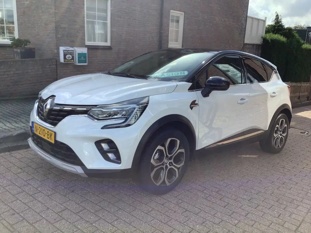 Renault Captur 1.0 TCe 90 Intens uit 2021, foto 2