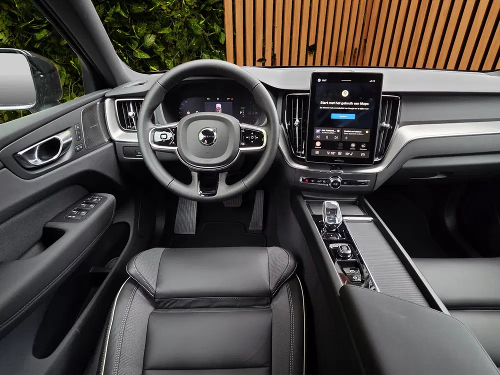 Volvo XC60 2.0 T6 AWD Recharge Black Edition uit 2026, foto 11