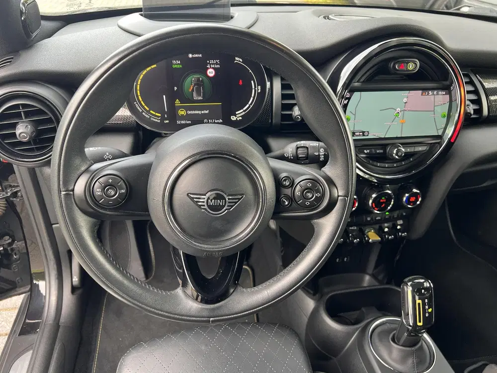Mini Electric Cooper SE 33 kWh uit 2019, foto 13