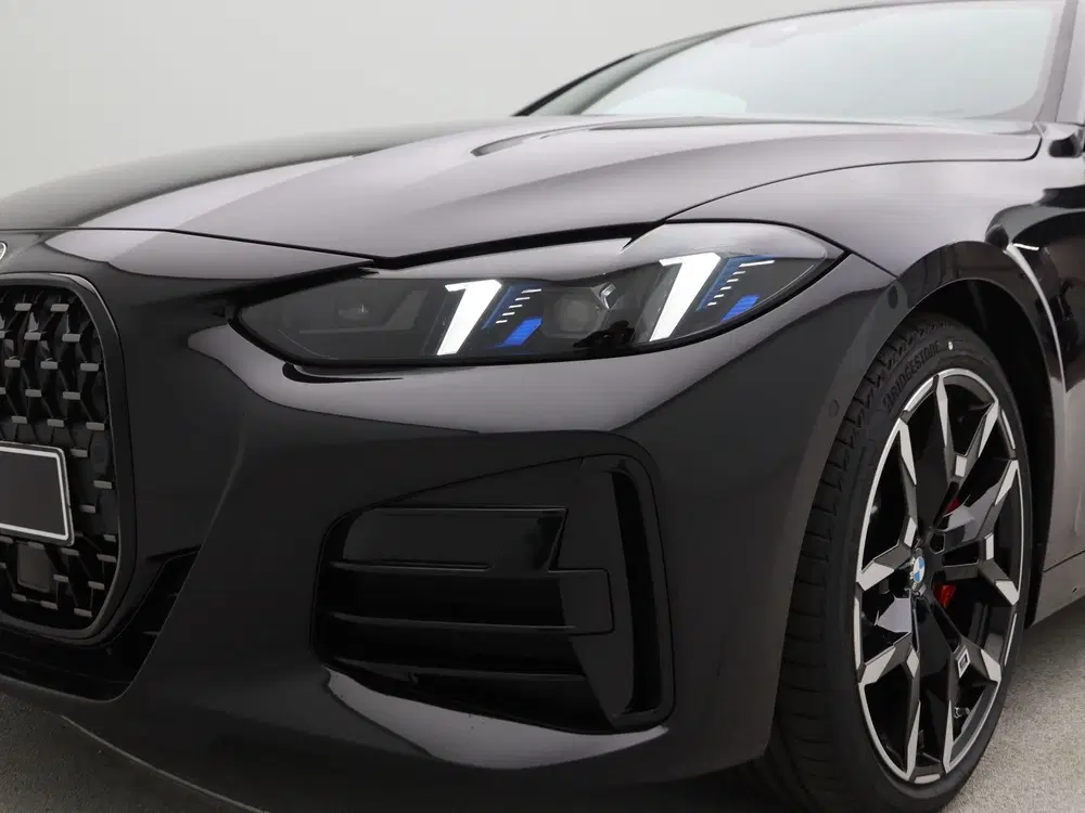 BMW 4-serie 420i Coupé High Executive M Sport Pro uit 2026, foto 13