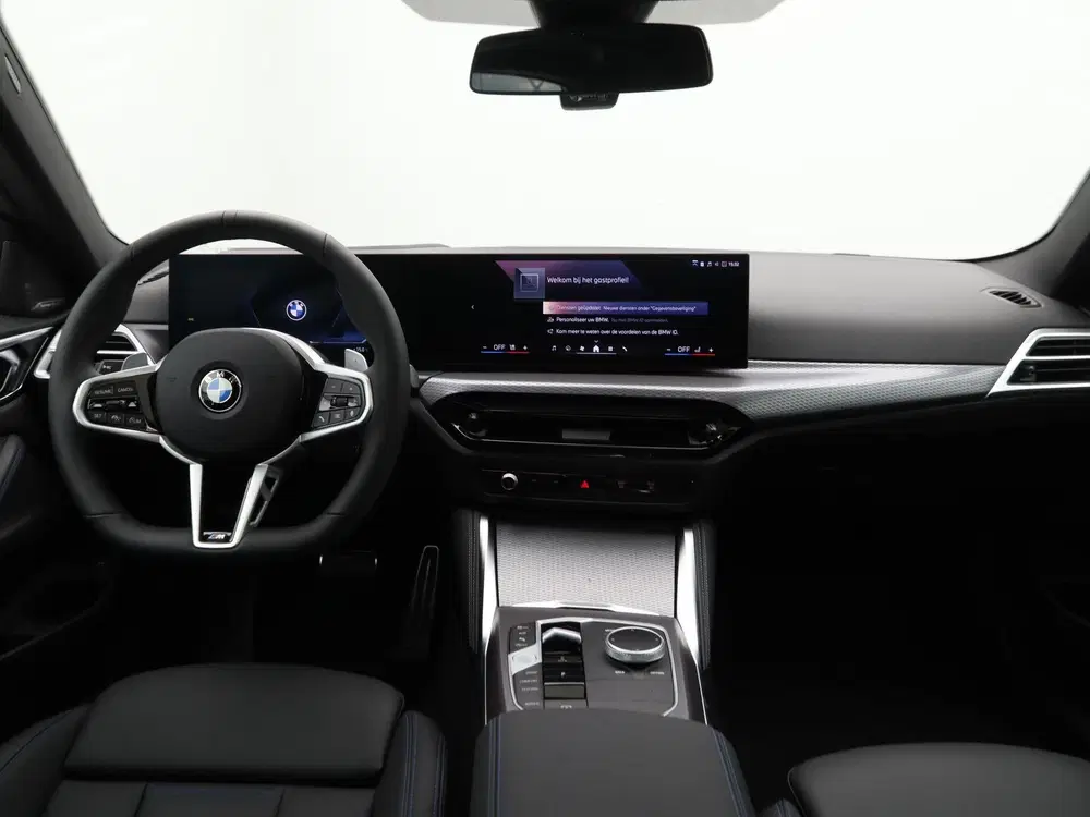 BMW 4-serie 420i Coupé High Executive M Sport Pro uit 2026, foto 15