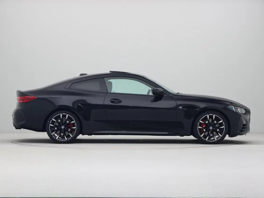 BMW 4-serie 420i Coupé High Executive M Sport Pro uit 2026, foto 4