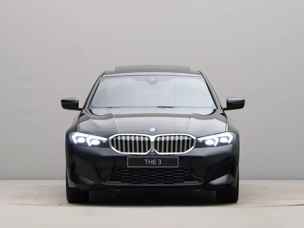 BMW 3-serie 330e Sedan M Sport uit 2026, foto 2
