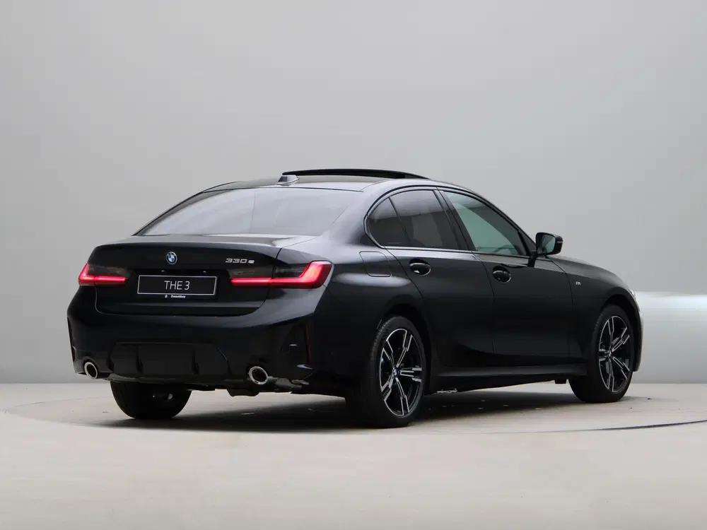 BMW 3-serie 330e Sedan M Sport uit 2026, foto 5