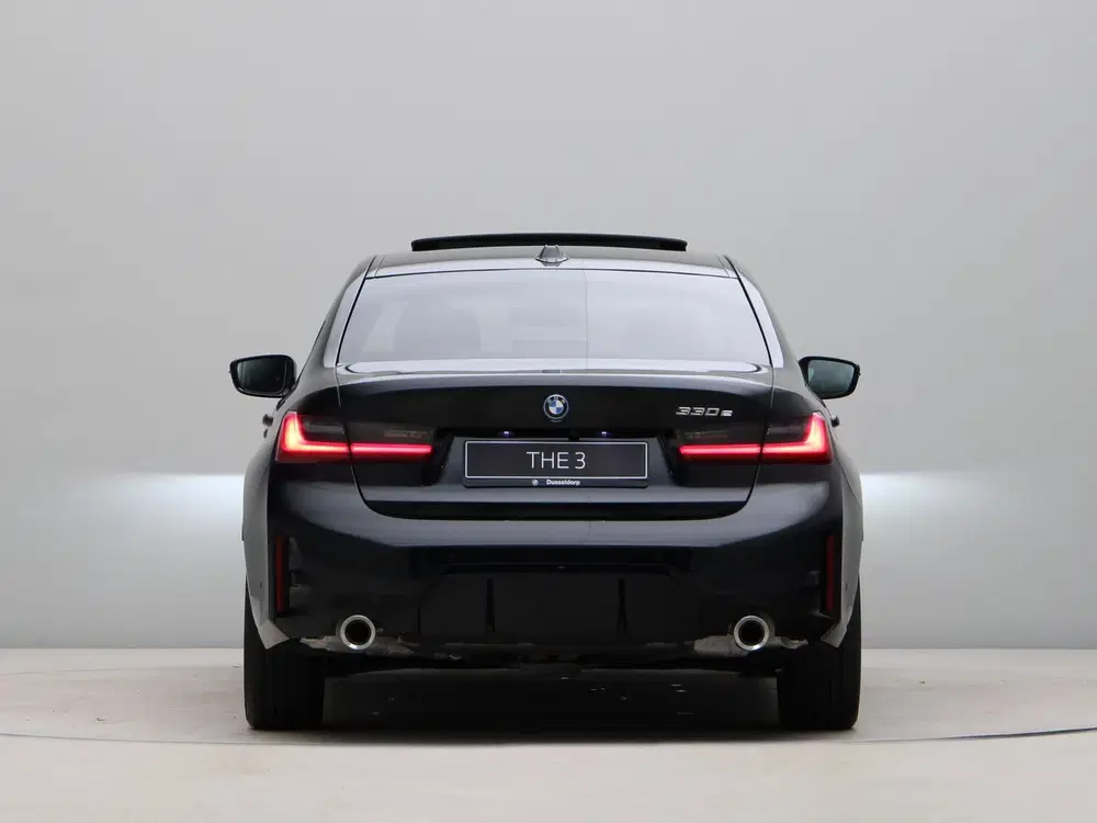 BMW 3-serie 330e Sedan M Sport uit 2026, foto 6