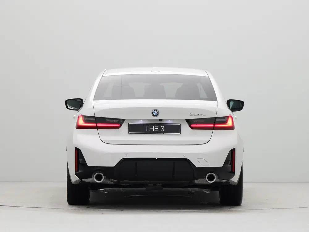 BMW 3-serie 330e Sedan M Sport uit 2026, foto 10