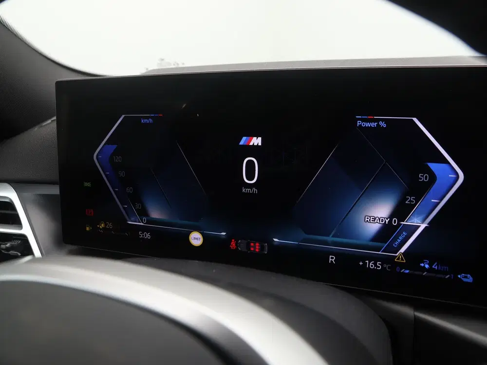 BMW 3-serie 330e Sedan M Sport uit 2026, foto 3