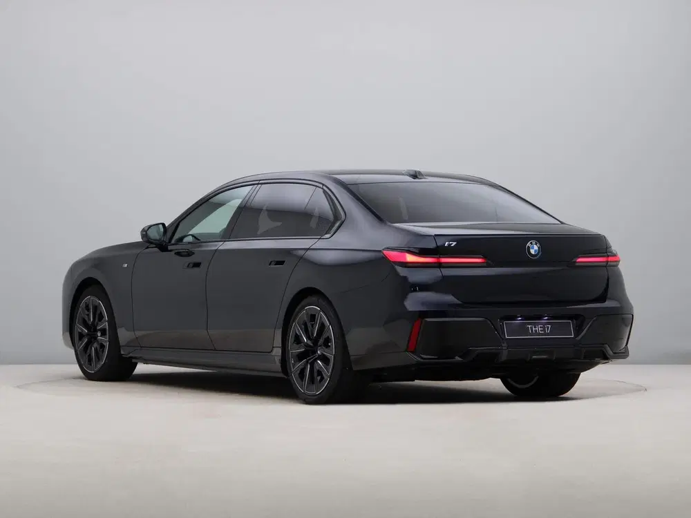 BMW i7 xDrive60 Privilege Edition M Sport Pro 106 uit 2026, foto 11