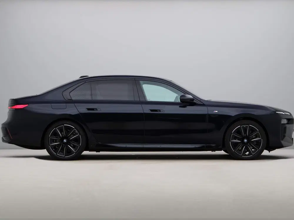 BMW i7 xDrive60 Privilege Edition M Sport Pro 106 uit 2026, foto 8