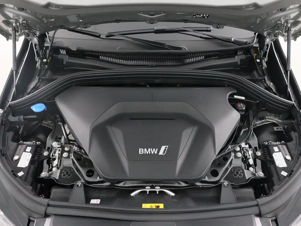 BMW iX1 eDrive20 67 kWh M Sport Edition (bj 2026 uit 2026, foto 4