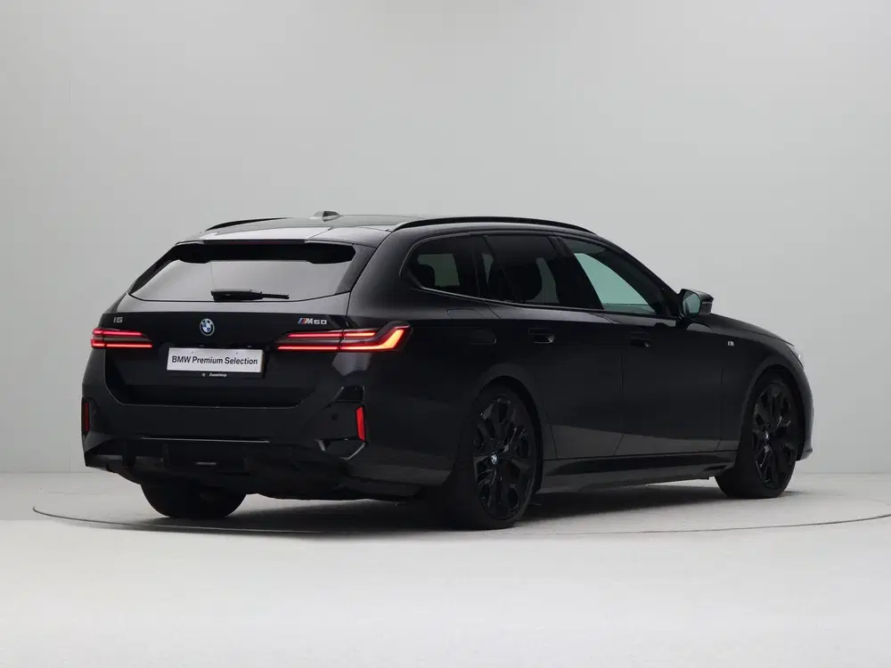 BMW i5 Touring M60 xDrive 84 kWh SoH 97 uit 2025, foto 5