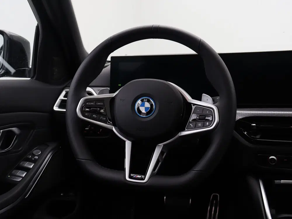 BMW 3-serie 330e Touring M Sport Pro I Elektrisch wegk uit 2026, foto 2
