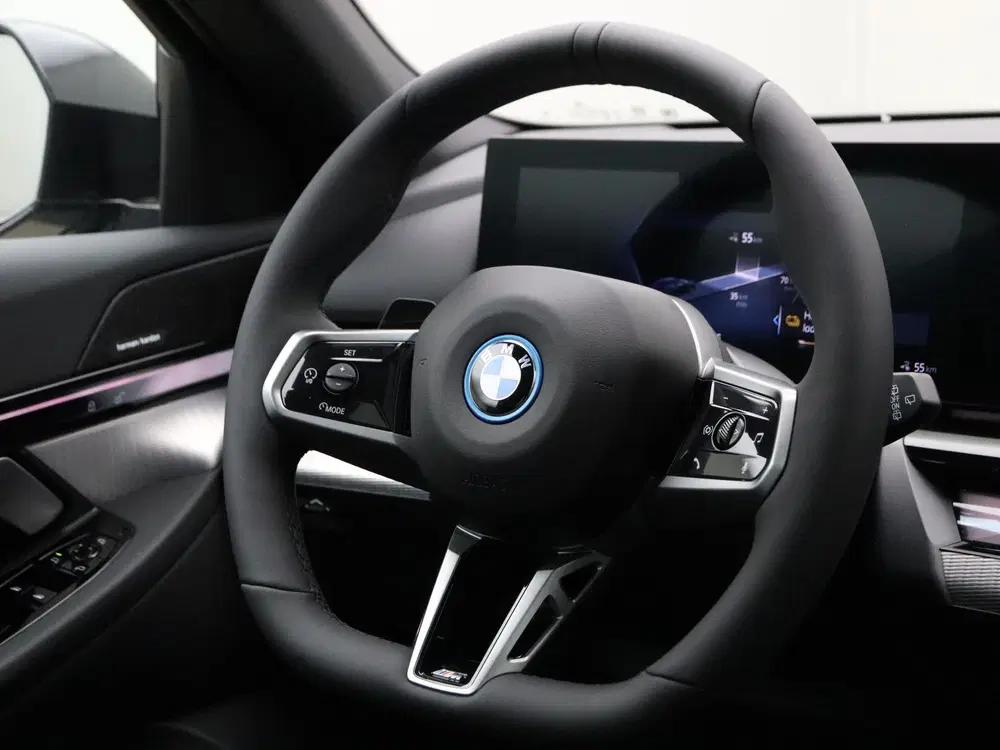 BMW i5 Touring eDrive40 M Sport Edition 84 kWh (b uit 2026, foto 2