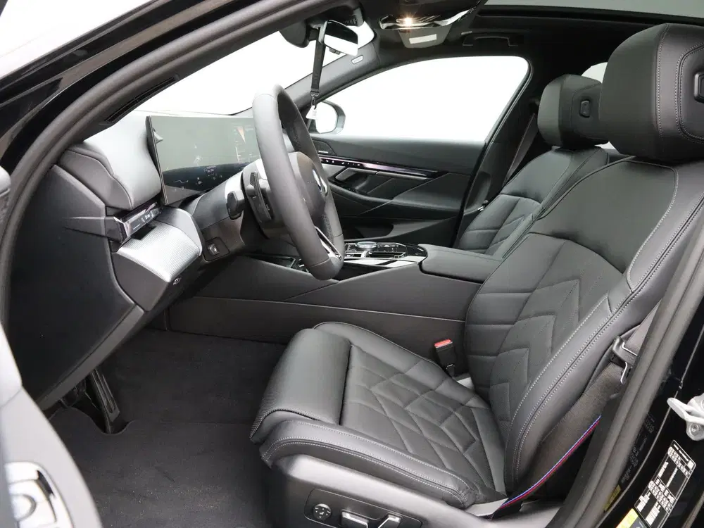 BMW i5 Touring eDrive40 M Sport Edition 84 kWh (b uit 2026, foto 5