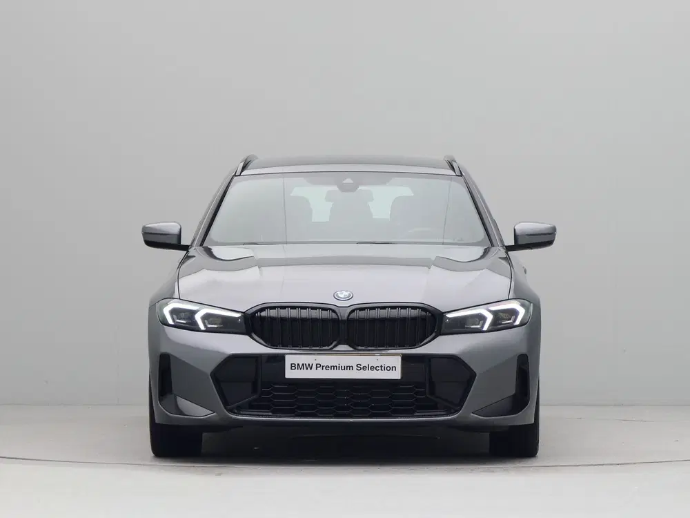 BMW 3-serie 330e Touring M Sport Pro uit 2025, foto 5