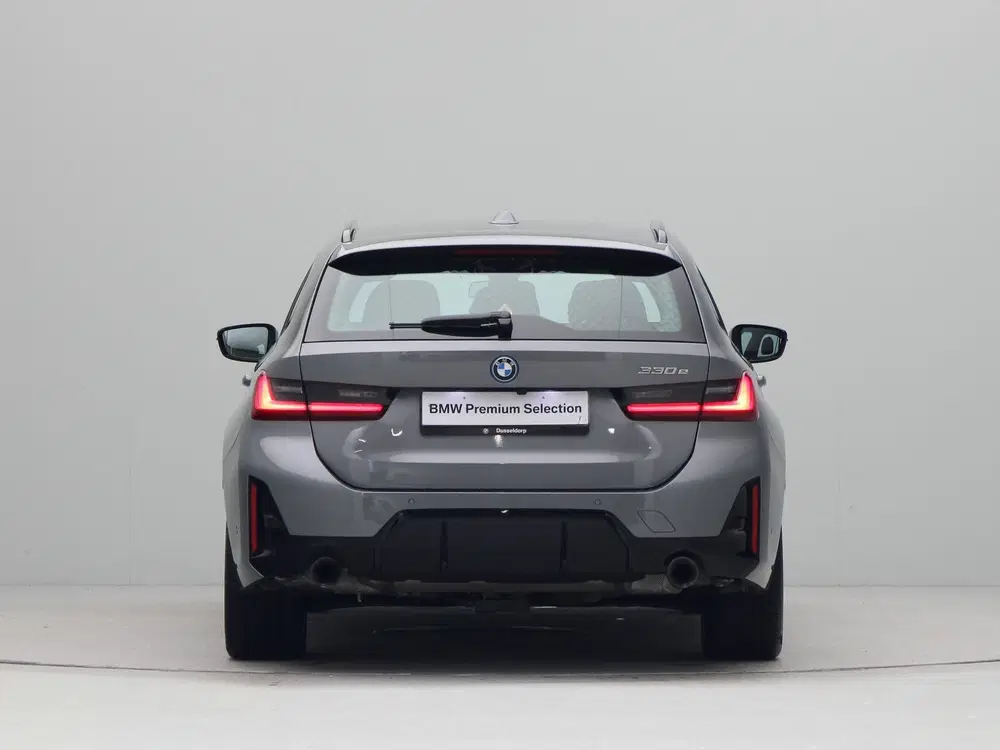BMW 3-serie 330e Touring M Sport Pro uit 2025, foto 9