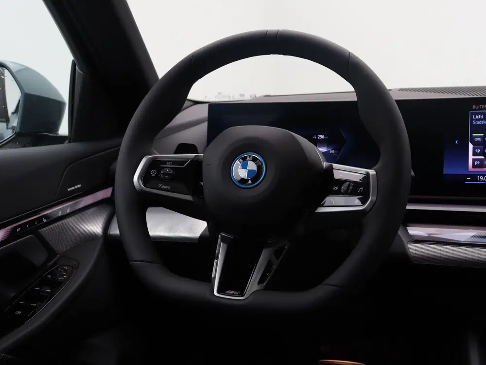 BMW i5 Touring eDrive40 M Sport Edition 84 kWh (b uit 2026, foto 2
