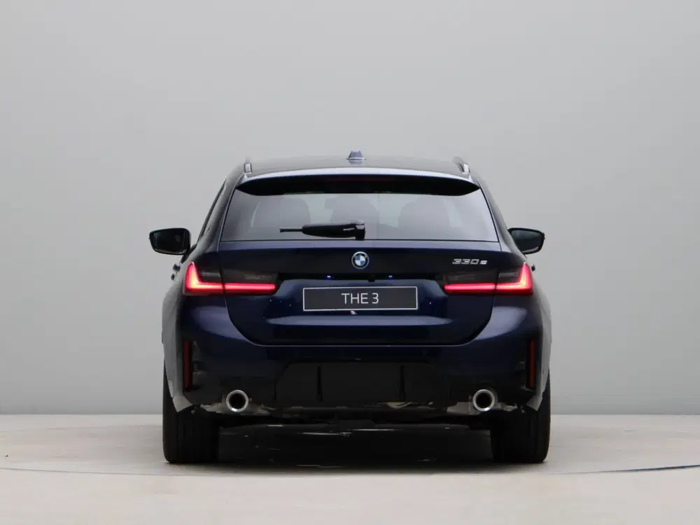 BMW 3-serie 330e Touring M Sportpakket uit 2025, foto 10