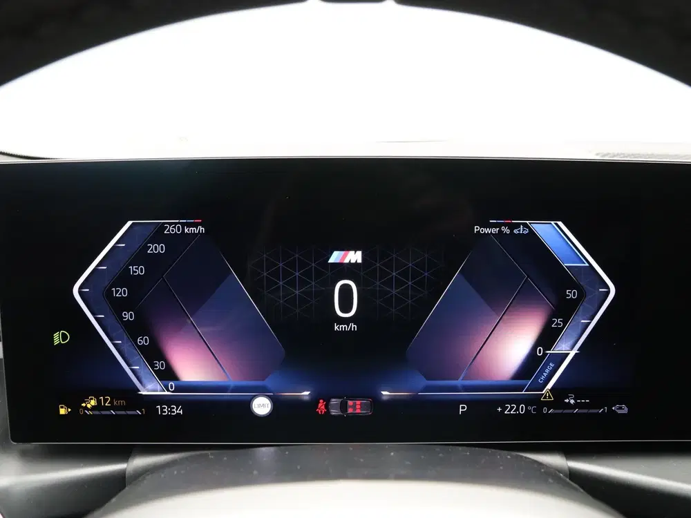 BMW 3-serie 330e Touring M Sportpakket uit 2025, foto 3