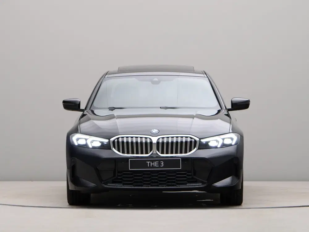BMW 3-serie 330e Sedan M Sportpakket uit 2026, foto 2
