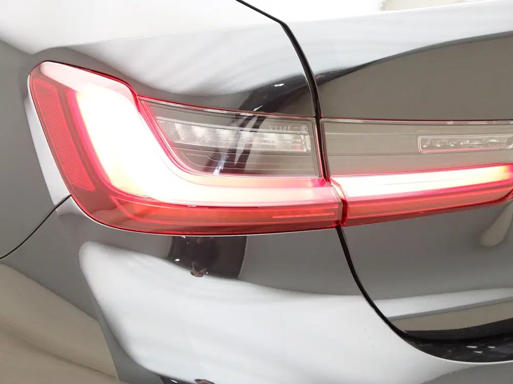 BMW 3-serie 330e Sedan M Sportpakket uit 2026, foto 9