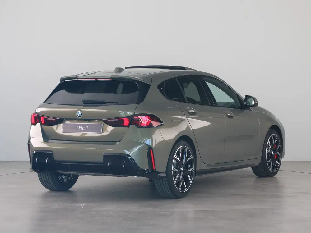 BMW 1-serie 120 M Sport Design Edition INDIVIDUAL BRAS uit 2026, foto 11