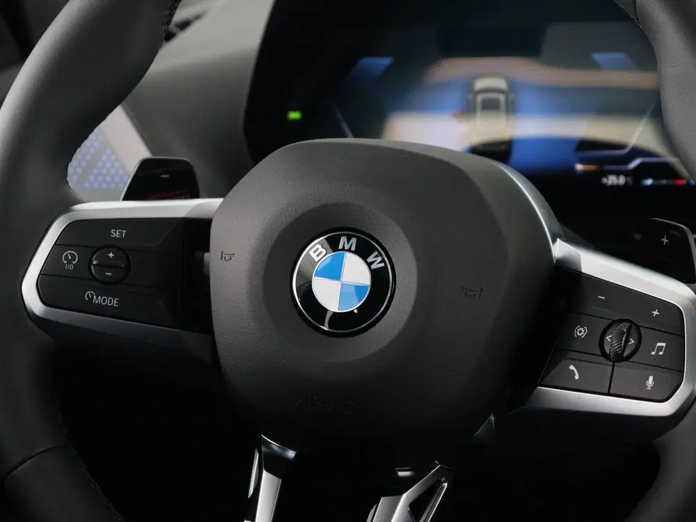 BMW 1-serie 120 M Sport Design Edition INDIVIDUAL BRAS uit 2026, foto 3