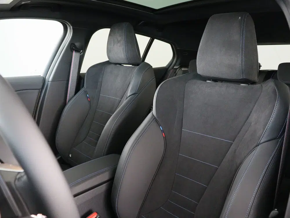 BMW 1-serie 120 M Sport Design Edition INDIVIDUAL BRAS uit 2026, foto 7