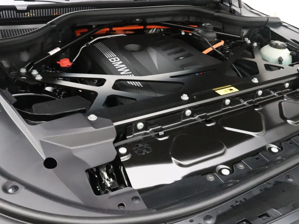 BMW XM PHEV 50e uit 2026, foto 4