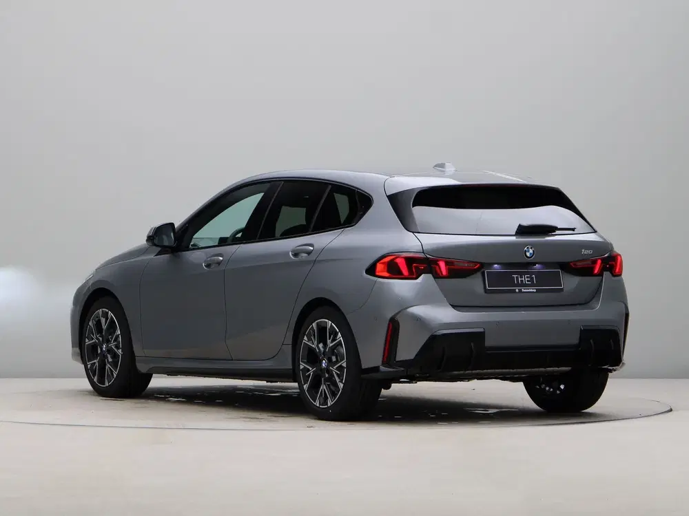 BMW 1-serie 120 M Sport Design Edition (bj 2026 uit 2026, foto 10