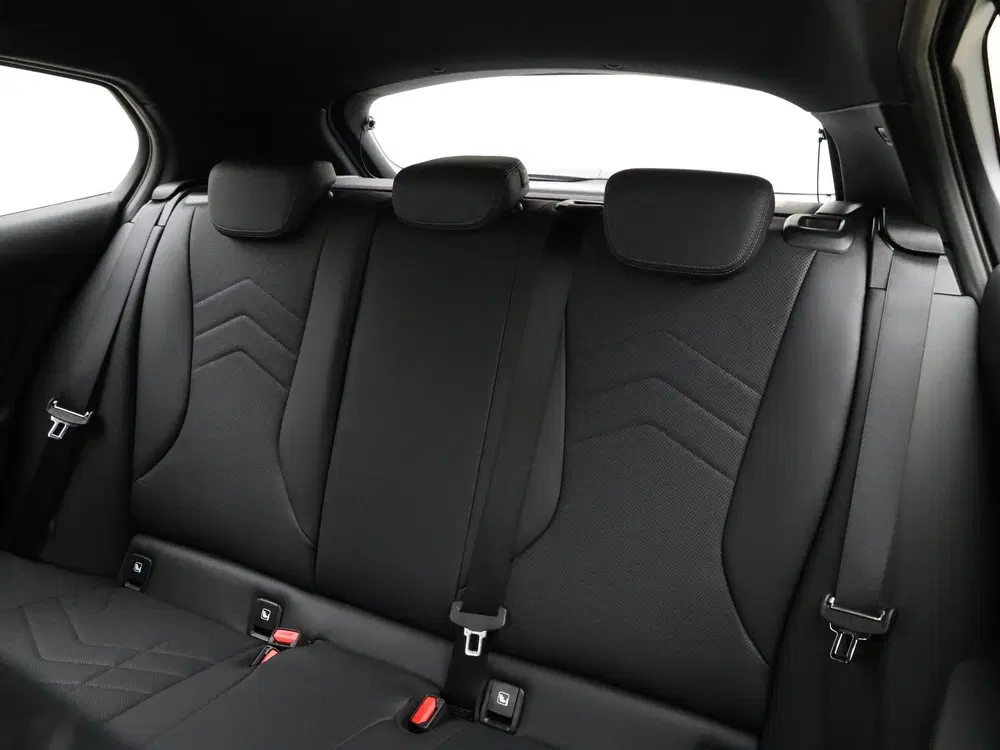 BMW 1-serie 120 M Sport Design Edition (bj 2026 uit 2026, foto 14