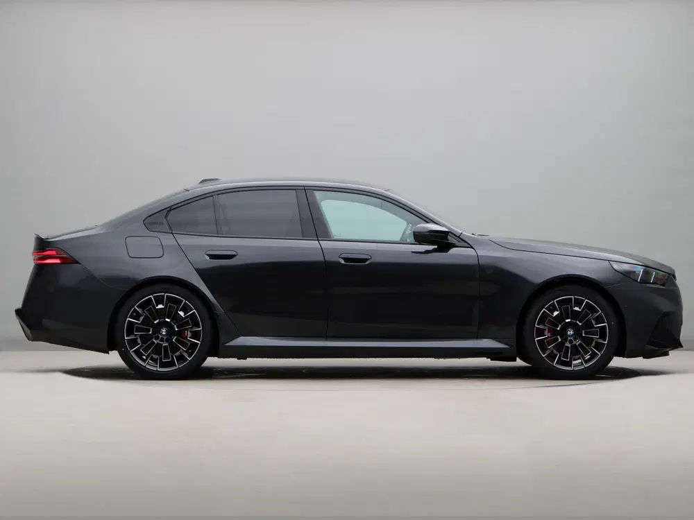 BMW M5 Sedan (bj 2026 uit 2026, foto 4