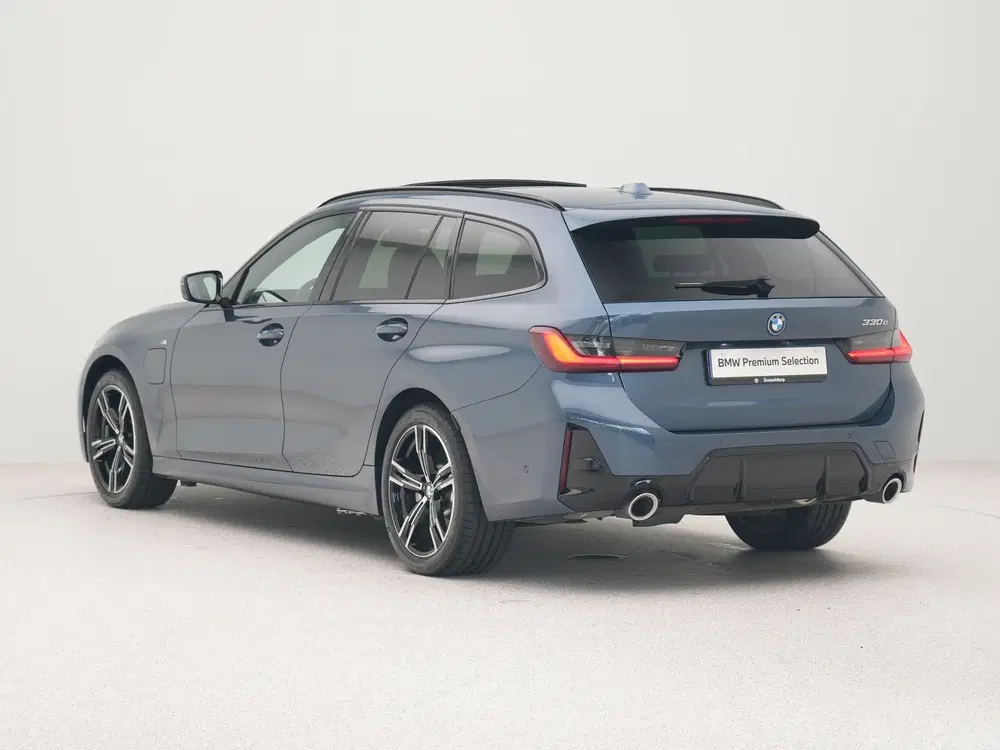 BMW 3-serie 330e Touring M-Sport uit 2025, foto 12