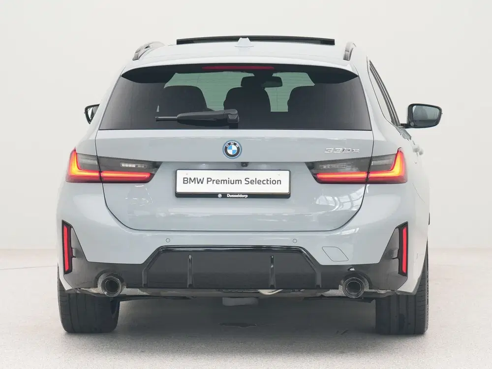 BMW 3-serie 330e Touring M-Sport Pro uit 2026, foto 11