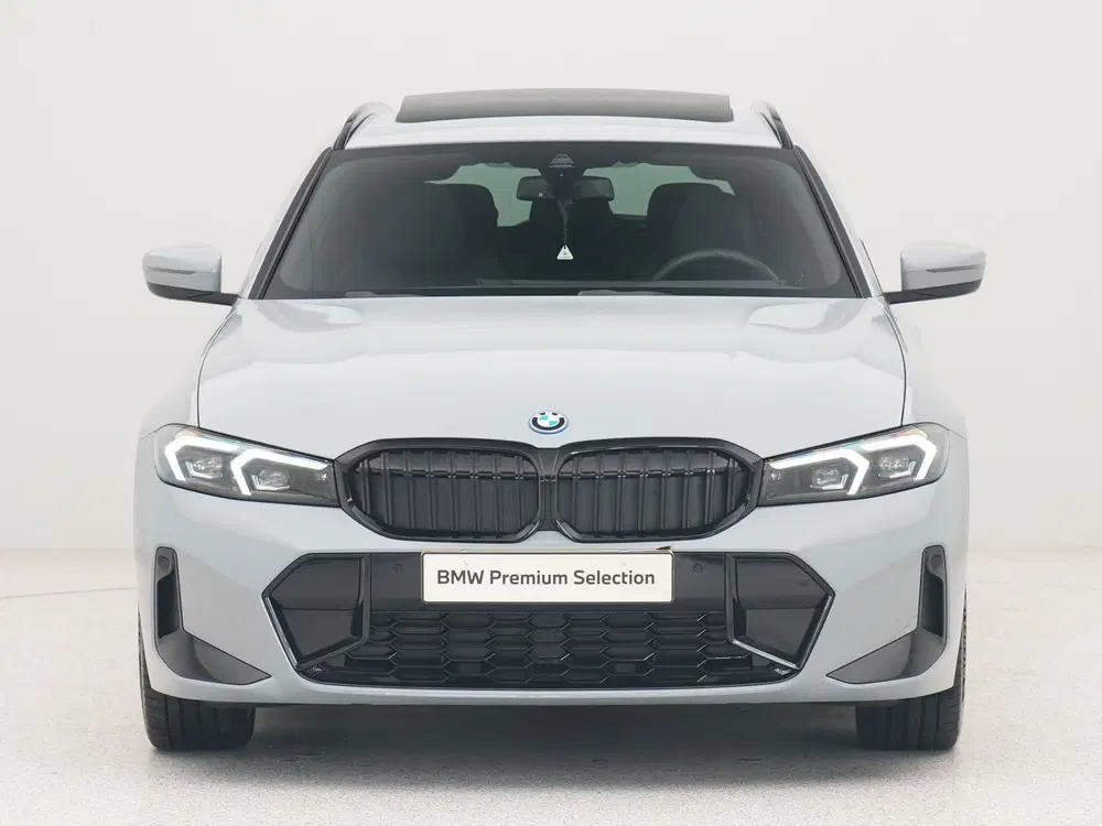 BMW 3-serie 330e Touring M-Sport Pro uit 2026, foto 7