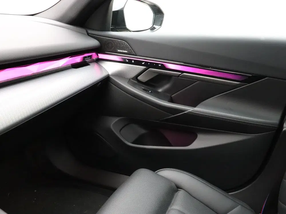 BMW i5 eDrive40 M Sport Pro uit 2025, foto 14