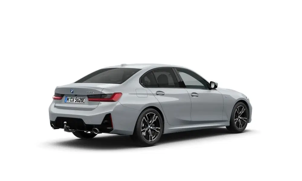 BMW 3-serie Sedan 330e M Sport uit 2026, foto 2