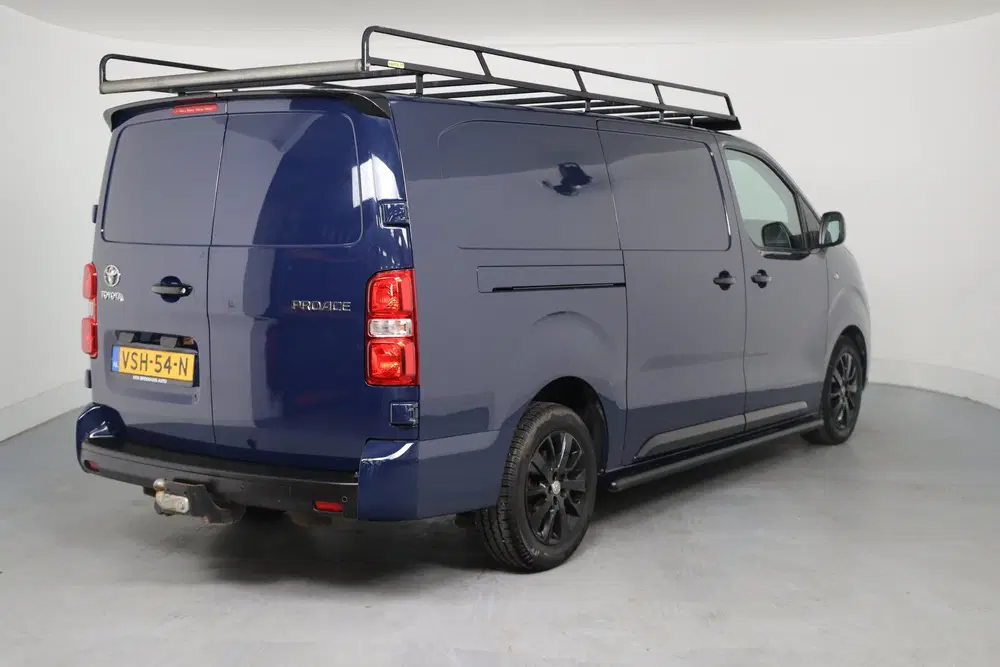 Toyota Proace 2.0 D-4D 145pk Black Line uit 2022, foto 13