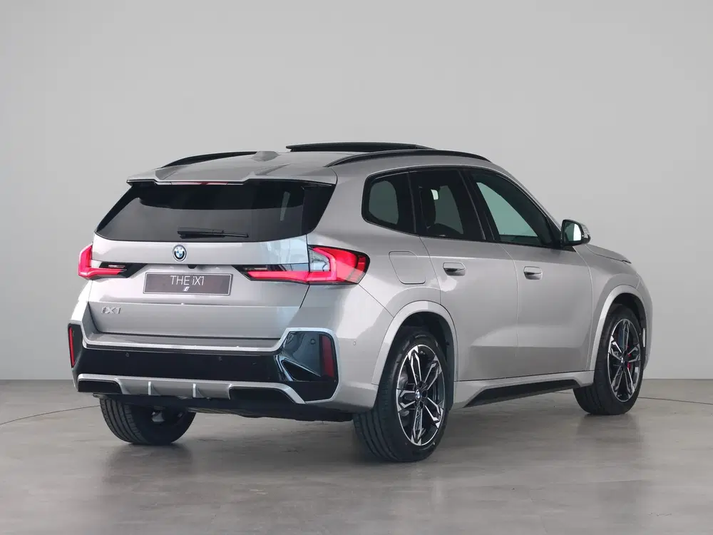 BMW iX1 eDrive20 67 kWh M Sport Edition Accu SoH 1 uit 2026, foto 11