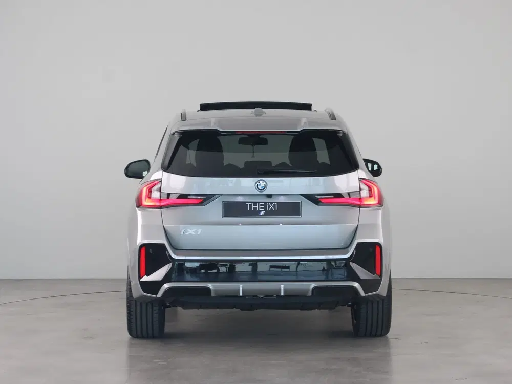 BMW iX1 eDrive20 67 kWh M Sport Edition Accu SoH 1 uit 2026, foto 12