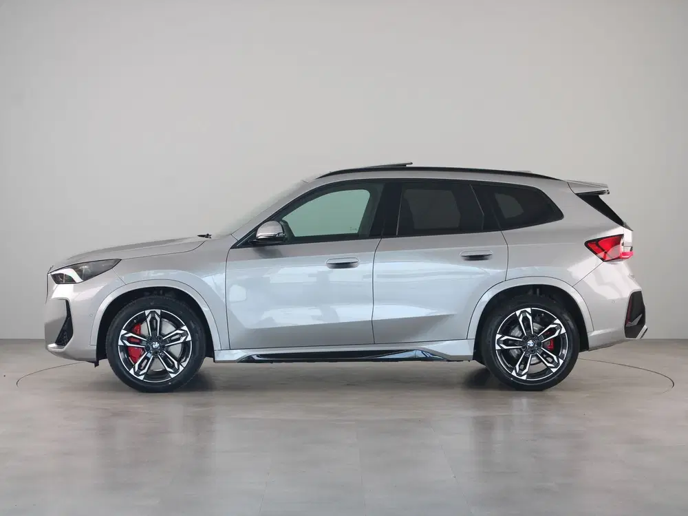 BMW iX1 eDrive20 67 kWh M Sport Edition Accu SoH 1 uit 2026, foto 14