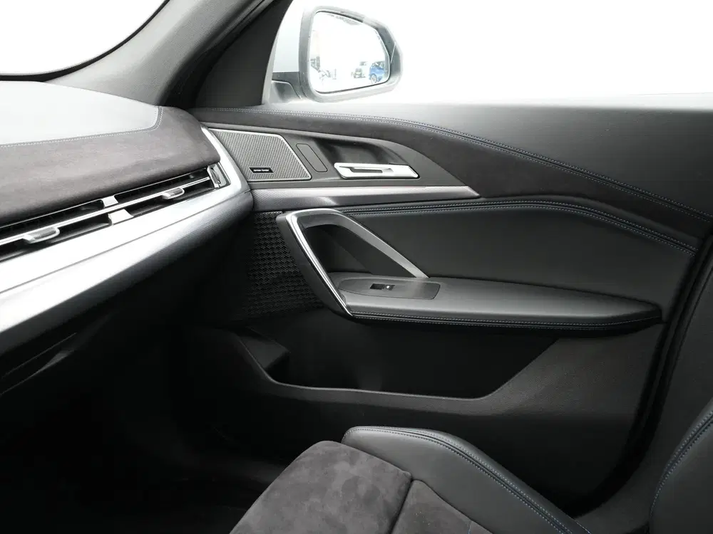 BMW iX2 eDrive20 M Sport Edition Accu conditie 100 uit 2025, foto 14