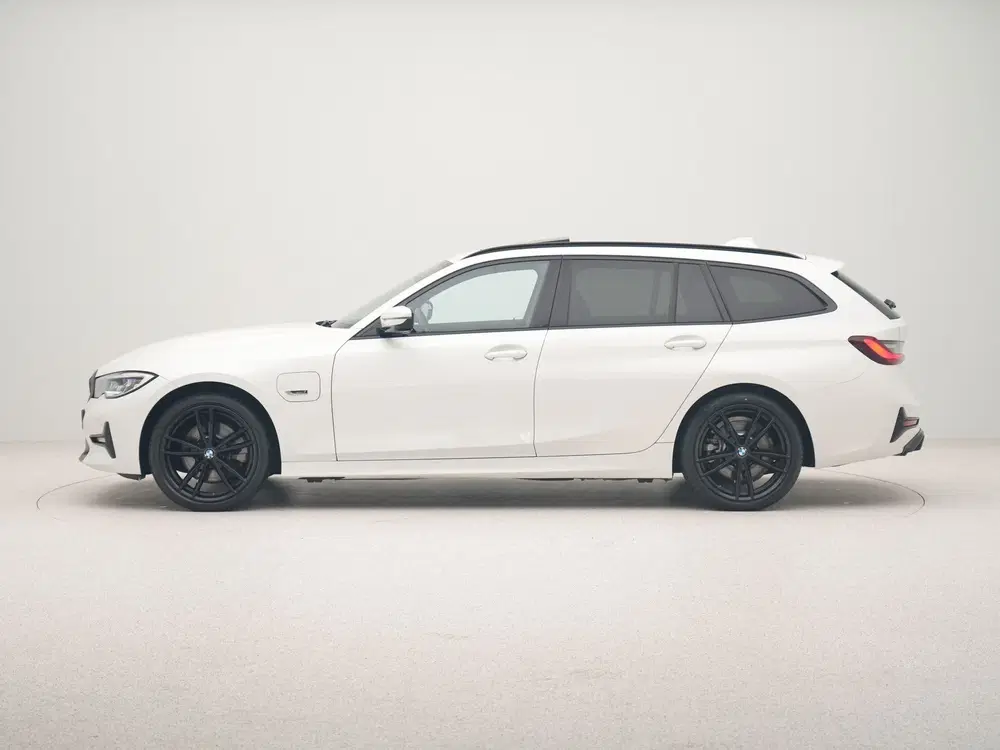 BMW 3-serie 320e Touring Business Edition Plus uit 2022, foto 11