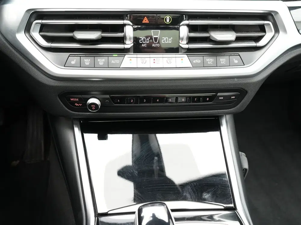 BMW 3-serie 320e Touring Business Edition Plus uit 2022, foto 13