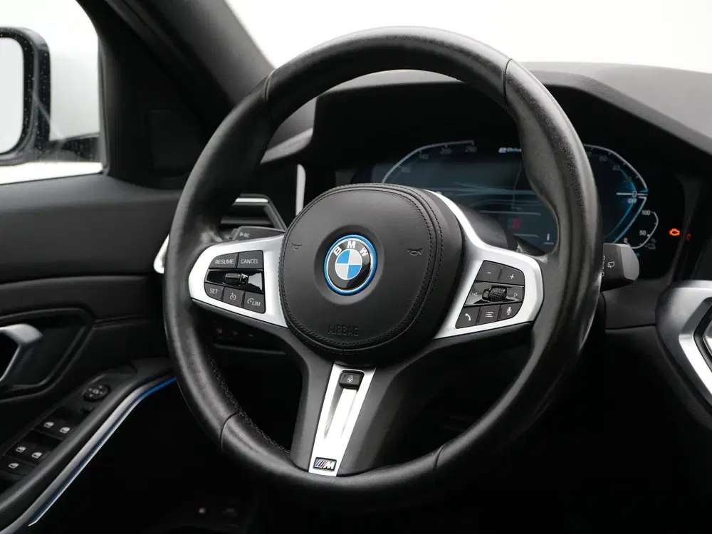 BMW 3-serie 320e Touring Business Edition Plus uit 2022, foto 2