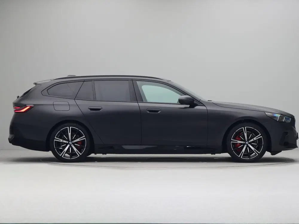 BMW i5 Touring eDrive40 84 kWh M Sport Pro uit 2026, foto 4