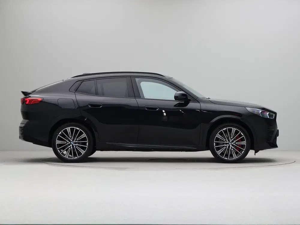 BMW iX2 eDrive20 67 kWh M Sport Edition (bj 2026 uit 2026, foto 7