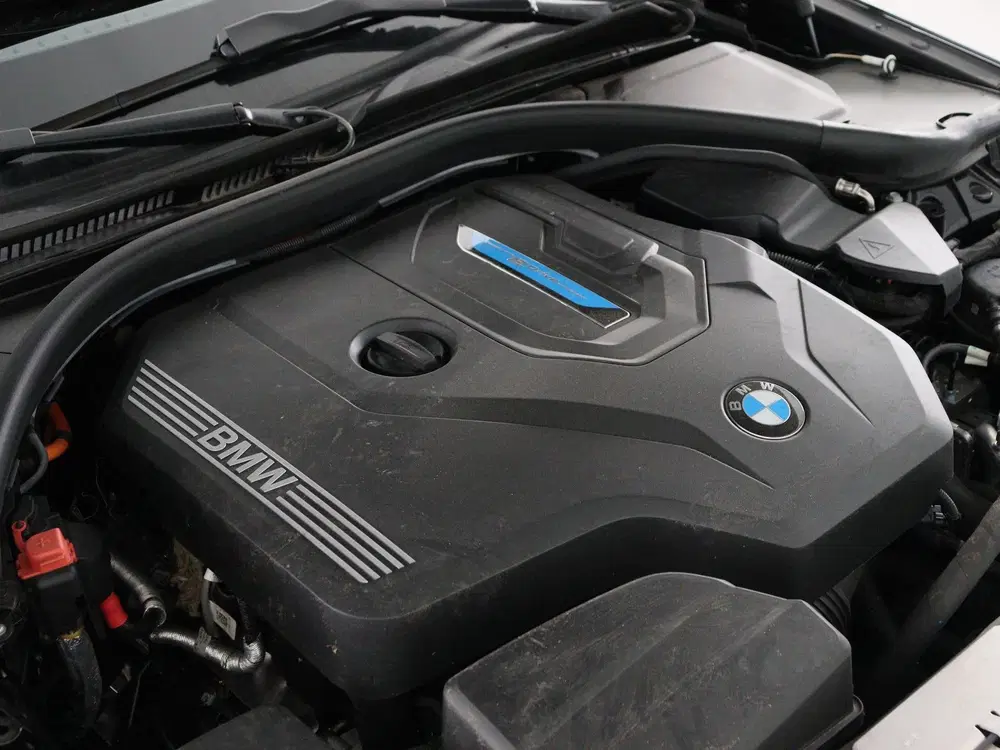 BMW 3-serie 330e Touring M-Sport uit 2025, foto 5