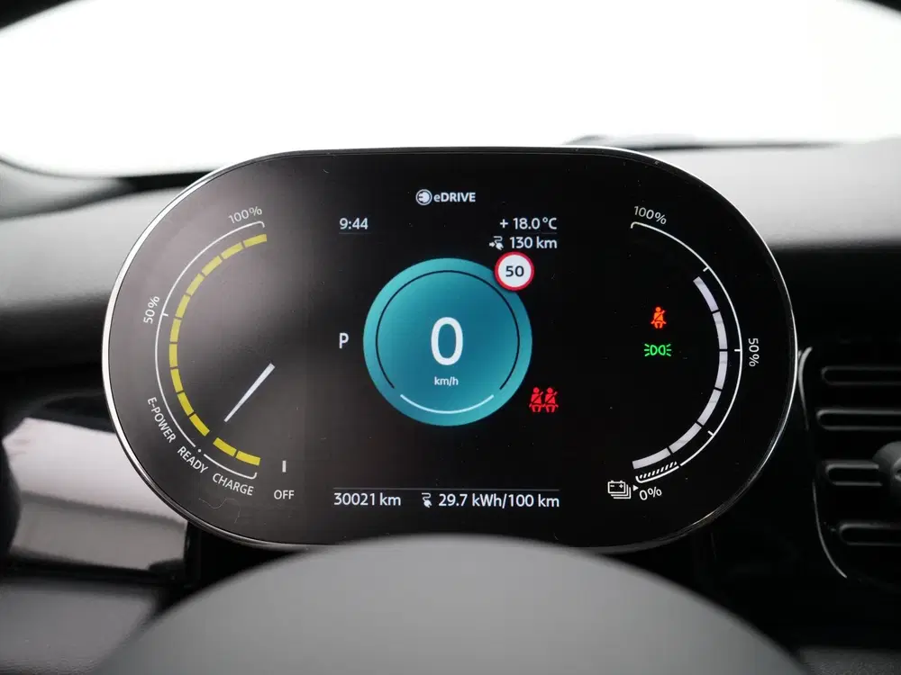 Mini Electric 3-deurs Camden Edition Accu conditie 96% uit 2022, foto 3